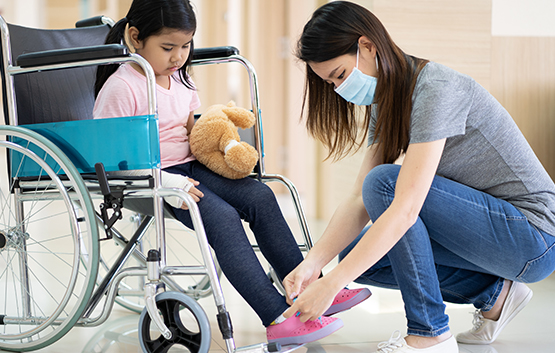 nurse-helping-old-patient-get-up